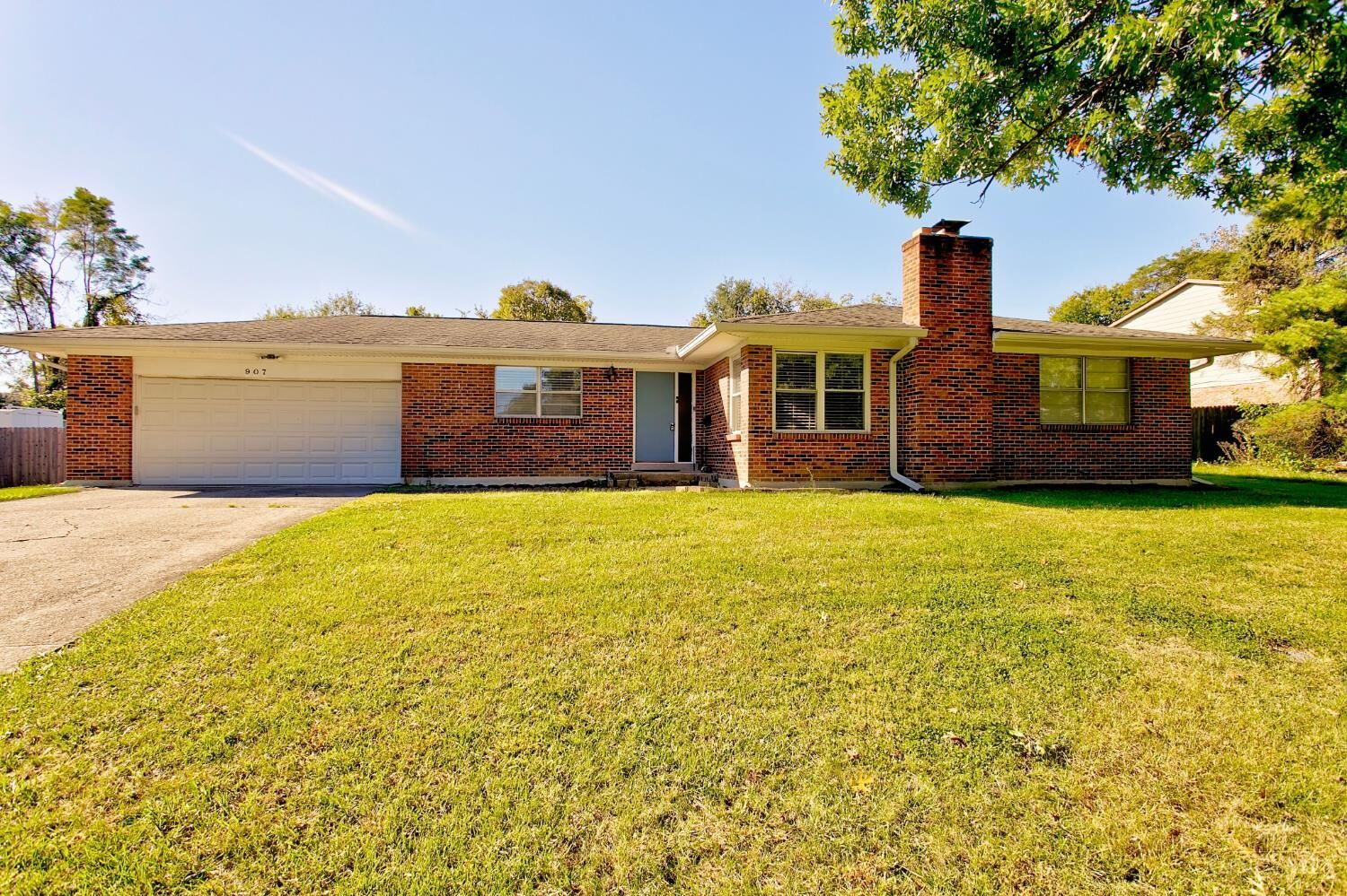 Property Photo:  907 Waycross Road  OH 45240 