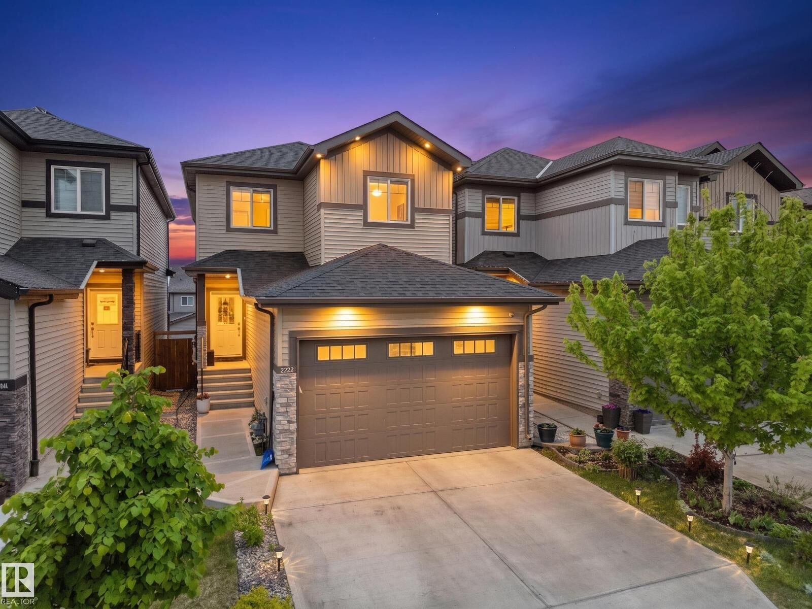 Property Photo:  9923 222 St NW  AB T5T 7J1 