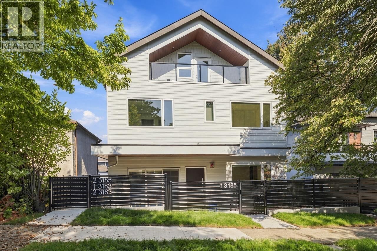 Property Photo:  3185 Graveley Street 1  BC V5K 3K7 