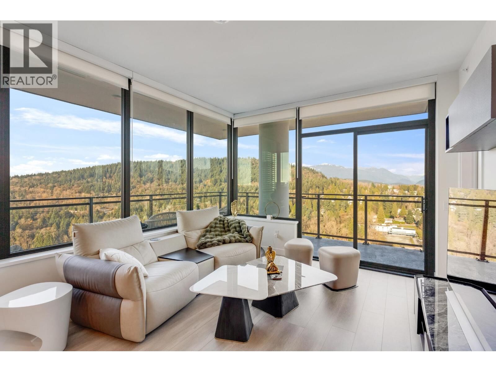 Property Photo: 626 Claremont Street 2605 BC V3J 0T1