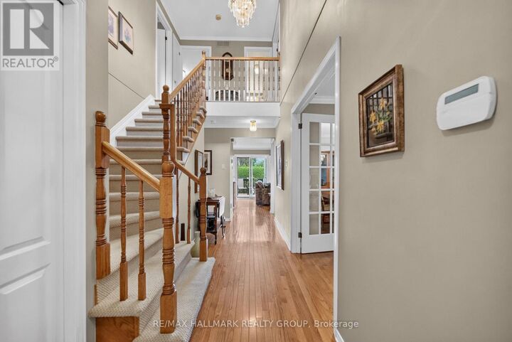 Property Photo: 11 Wycliffe Street ON K2G 5L7