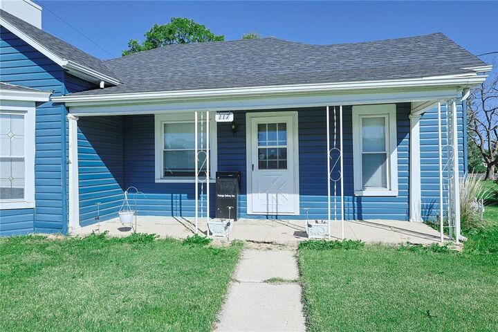 Property Photo: 117 Jefferson Street OH 45322