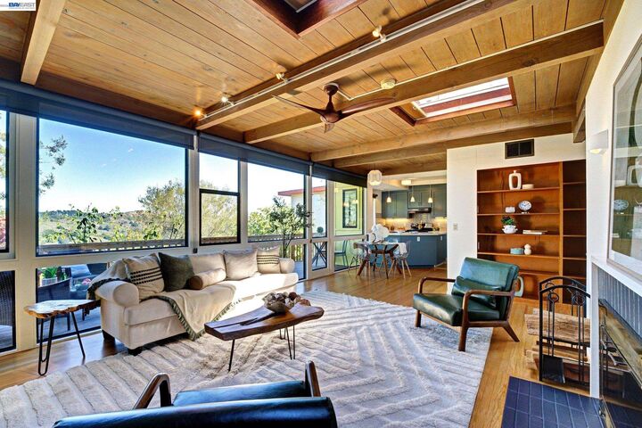Property Photo:  605 Vistamont Avenue  CA 94708 