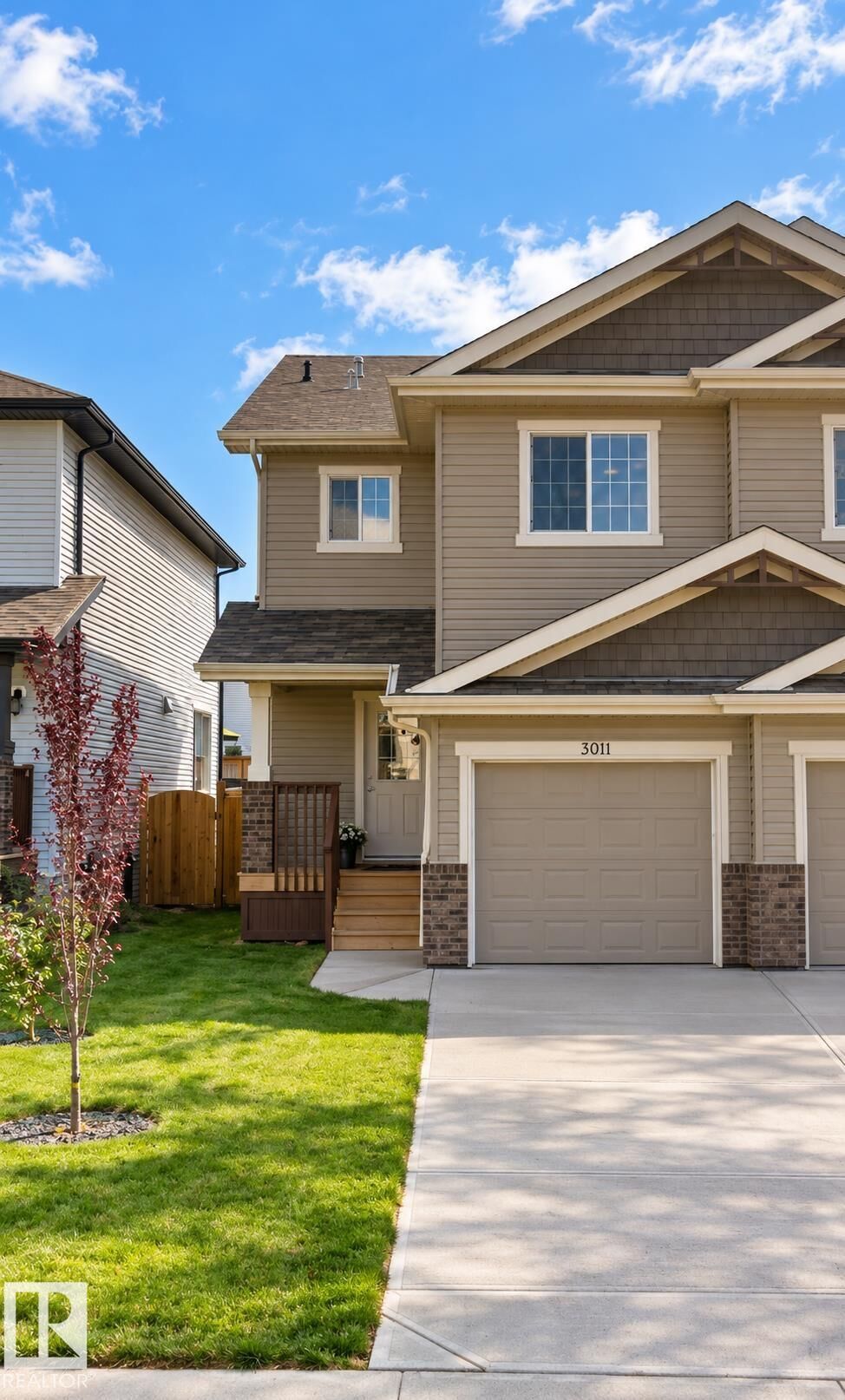 Property Photo: 3011 17 Avenue NW AB T6T 0R9