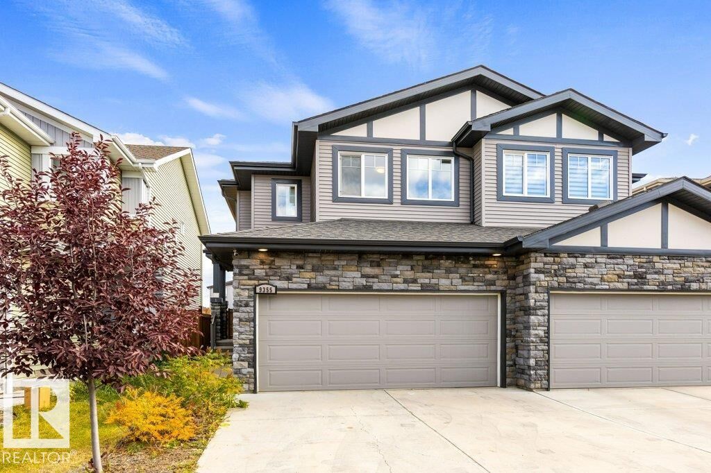 Property Photo:  9355 Pear Link Link SW  AB T6X 2V9 