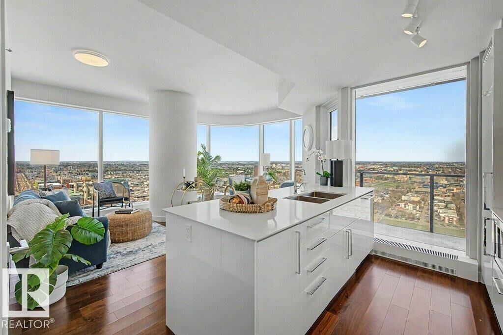 Property Photo:  10360 102 Street NW 2601  AB T5J 4Y8 