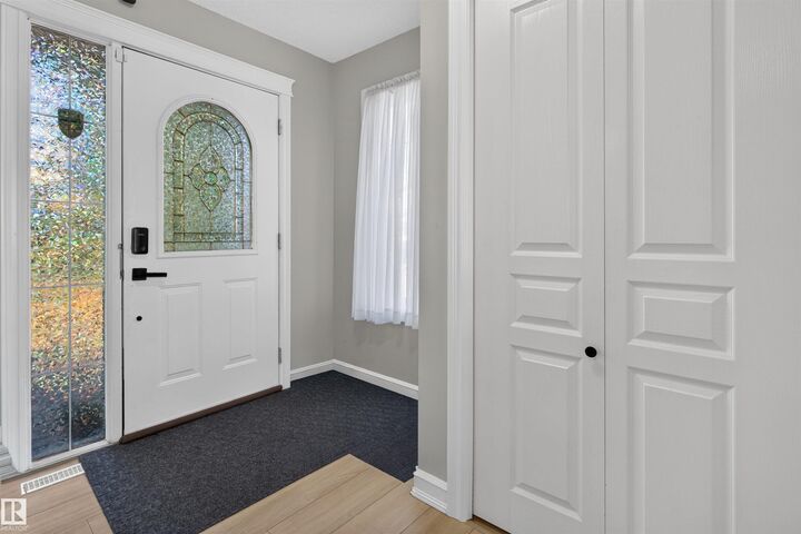 Property Photo:  1304 Barnes Close SW  AB T6W 1E5 