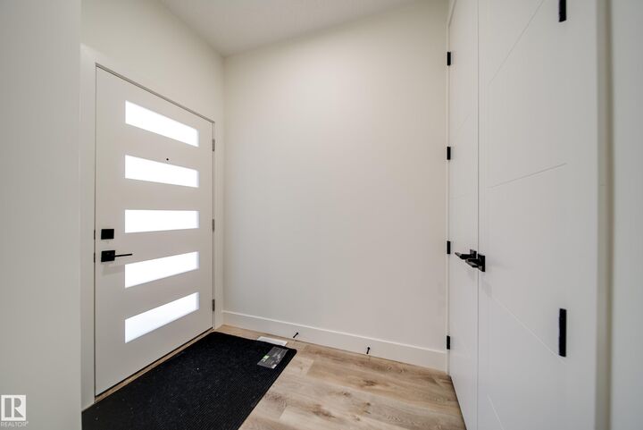 Property Photo:  8752 183 Avenue NW  AB T5Z 0S8 
