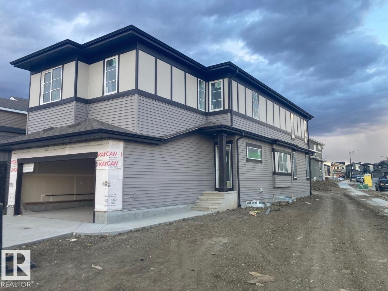 Property Photo:  6408 30 Avenue SW  AB T6X 3J8 