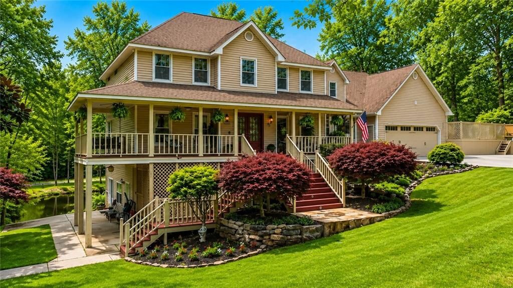 Property Photo: 31 Fawn Lake Trail NE GA 30184
