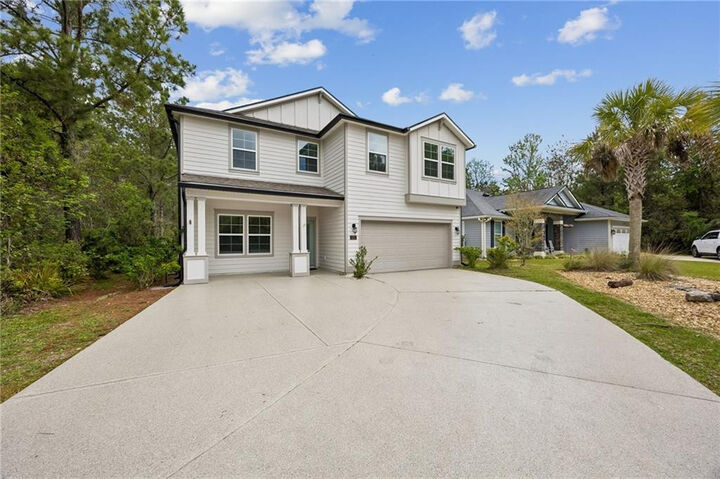 Property Photo: 215 Holm Place GA 31558