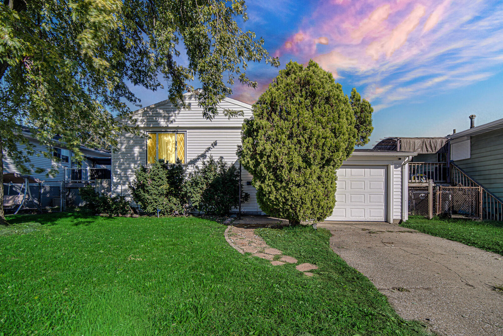 Property Photo:  1517 Rhode Island Street  IN 46407 