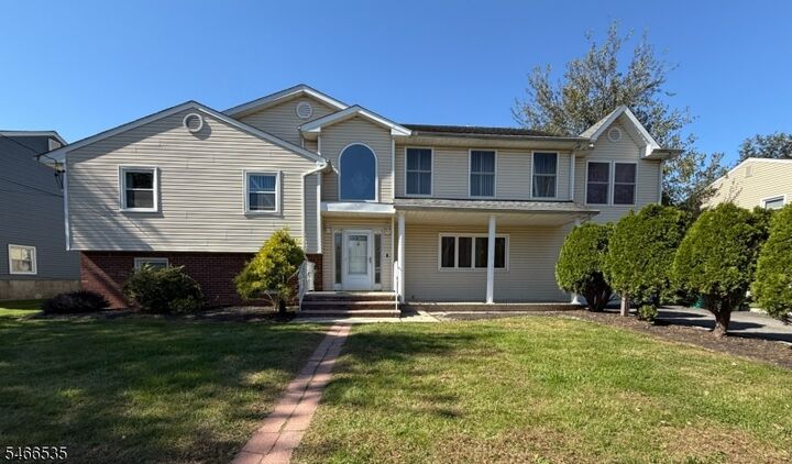 Property Photo:  3 Charles Ct  NJ 08820 