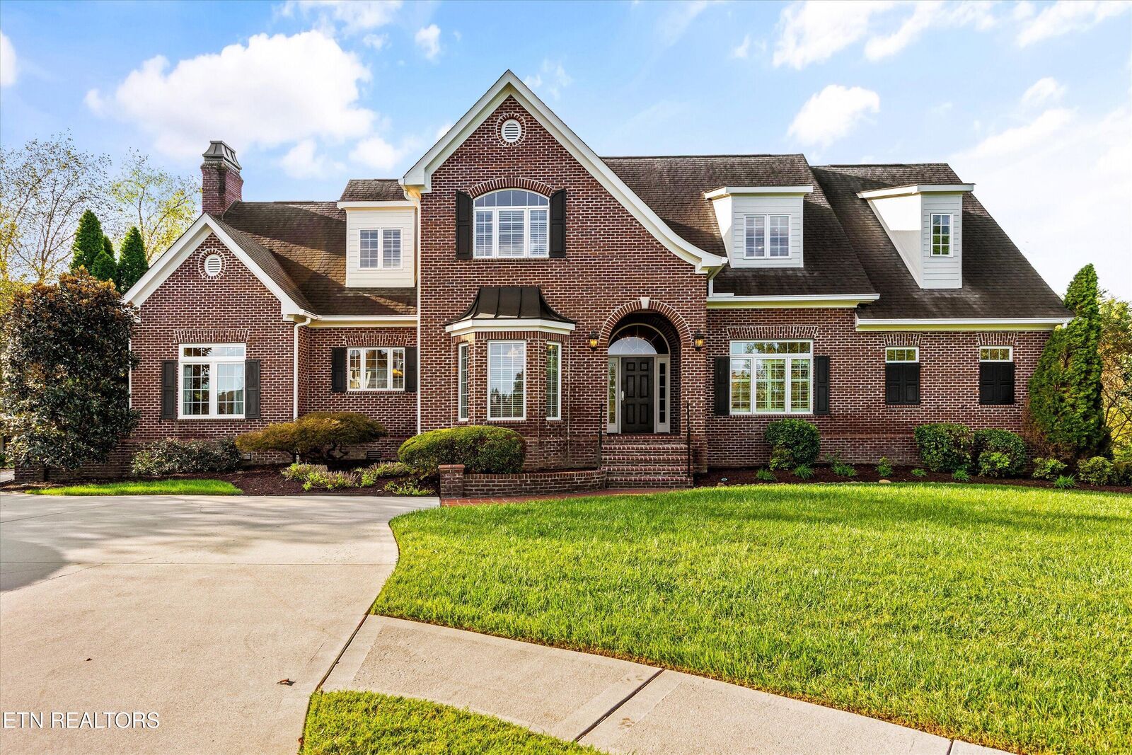 Property Photo:  1430 Herefordshire Lane  TN 37922 
