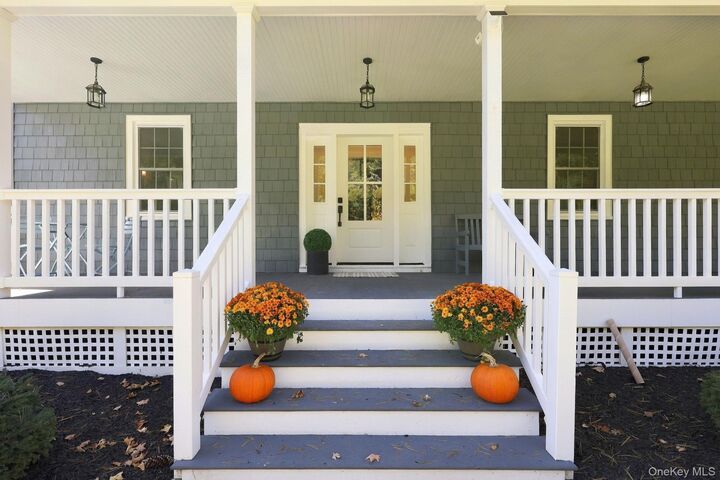 Property Photo:  509 Ulster Heights Road  NY 12428 
