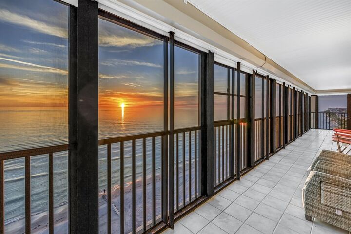 Property Photo:  15462 Gulf Boulevard 1006  FL 33708 