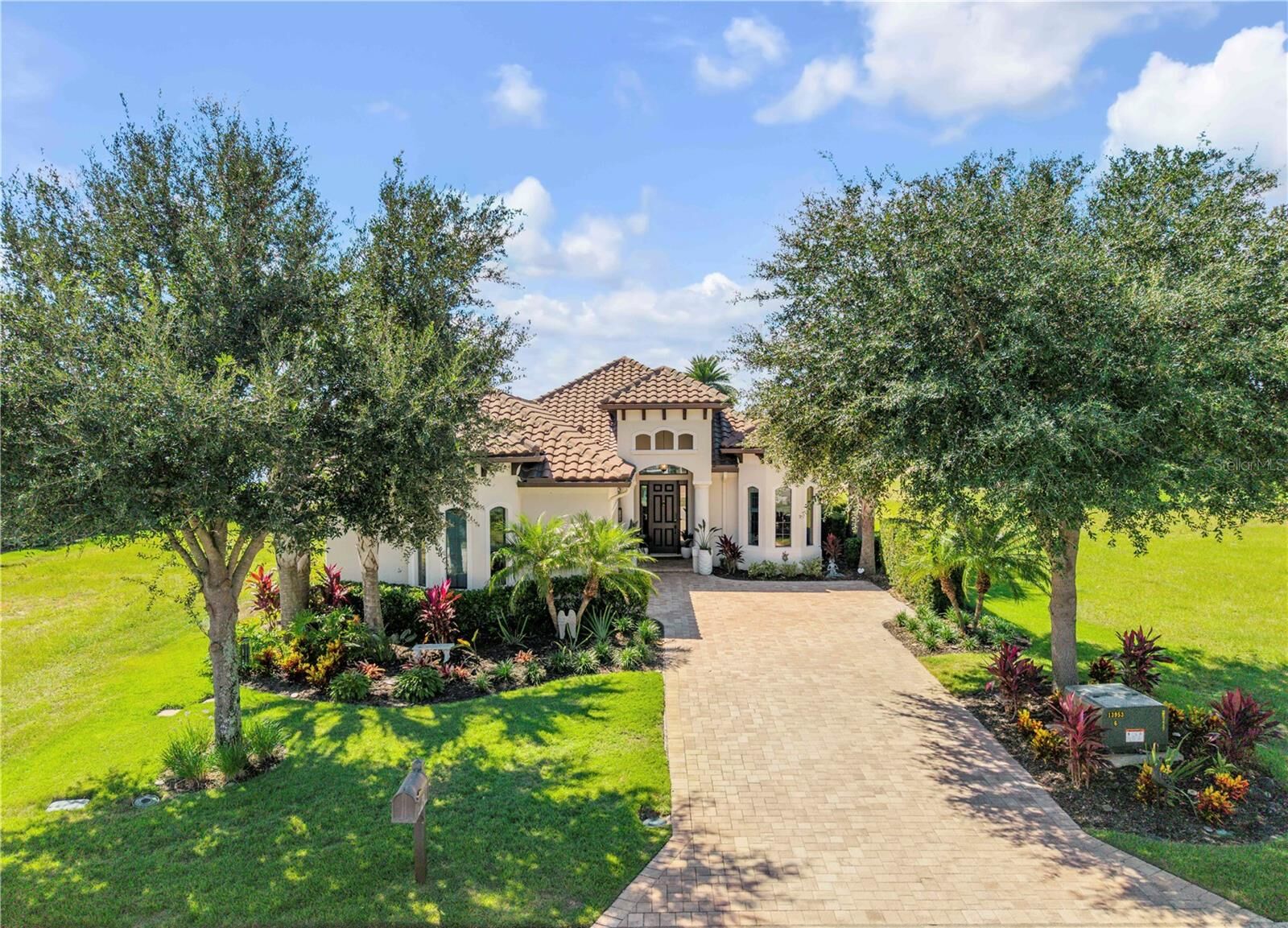 Property Photo:  189 Aspen Way  FL 32137 