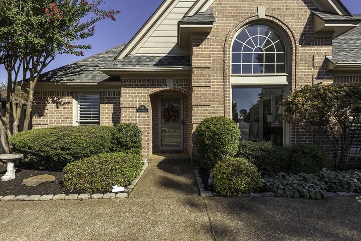 Property Photo: 141 McCall Cv N TN 38017