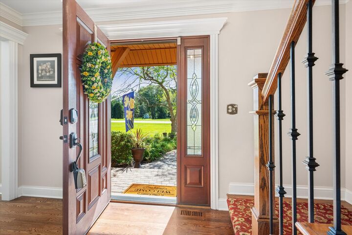 Property Photo:  400 Bramble Lane  IL 60010 