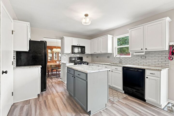 Property Photo: 1251 Idabright Drive IL 60586