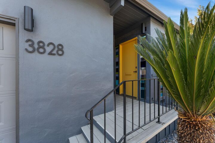 Property Photo: 3828 Sunnyvale Avenue CA 95821