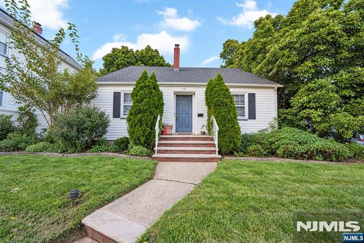Property Photo:  151 Washington Street  NJ 07644 