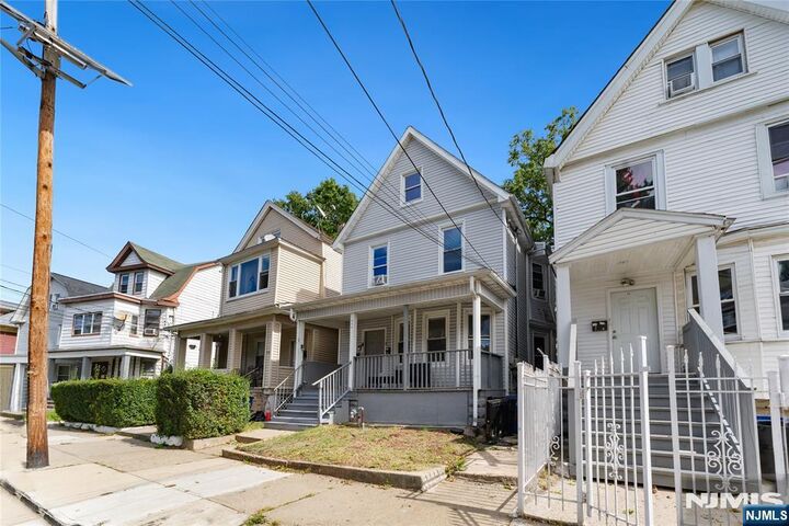 Property Photo:  214 Smith Street  NJ 07106 