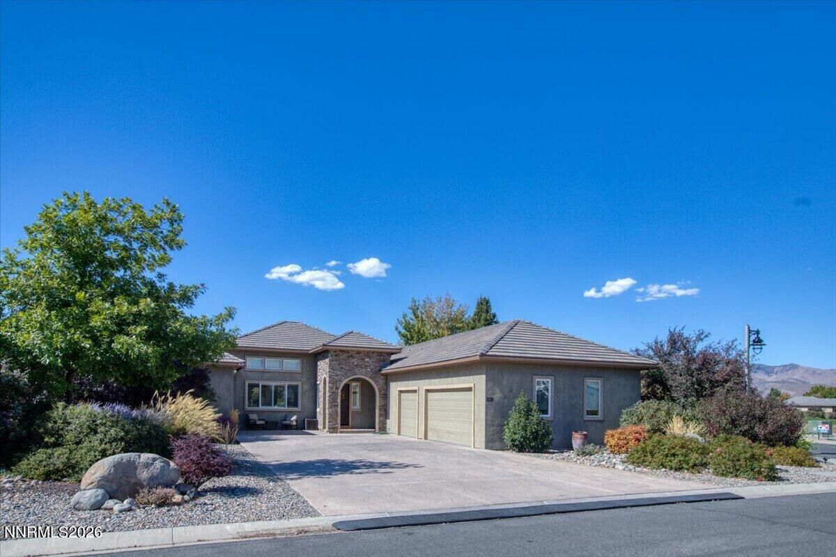 Property Photo: 401 Kingsbarn Court NV 89403