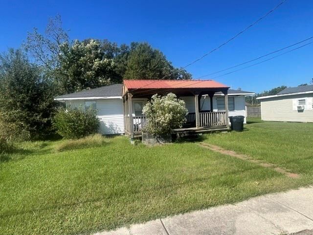 Property Photo:  206 Oak Street  LA 70443 