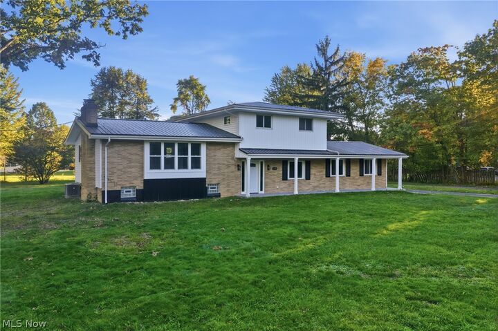 Property Photo:  1772 Marwell Boulevard  OH 44236 