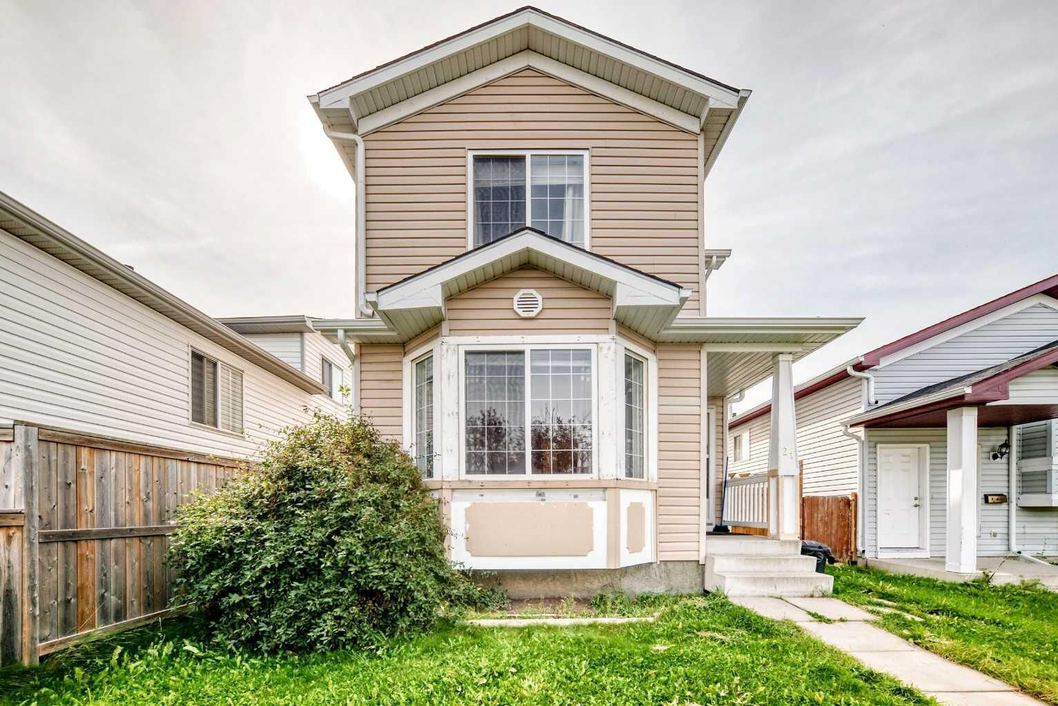 Property Photo: 21 Martin Crossing Link NE AB T3J 3V2