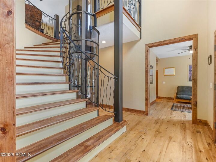 Property Photo:  422 S Maryfield Drive  UT 84108 
