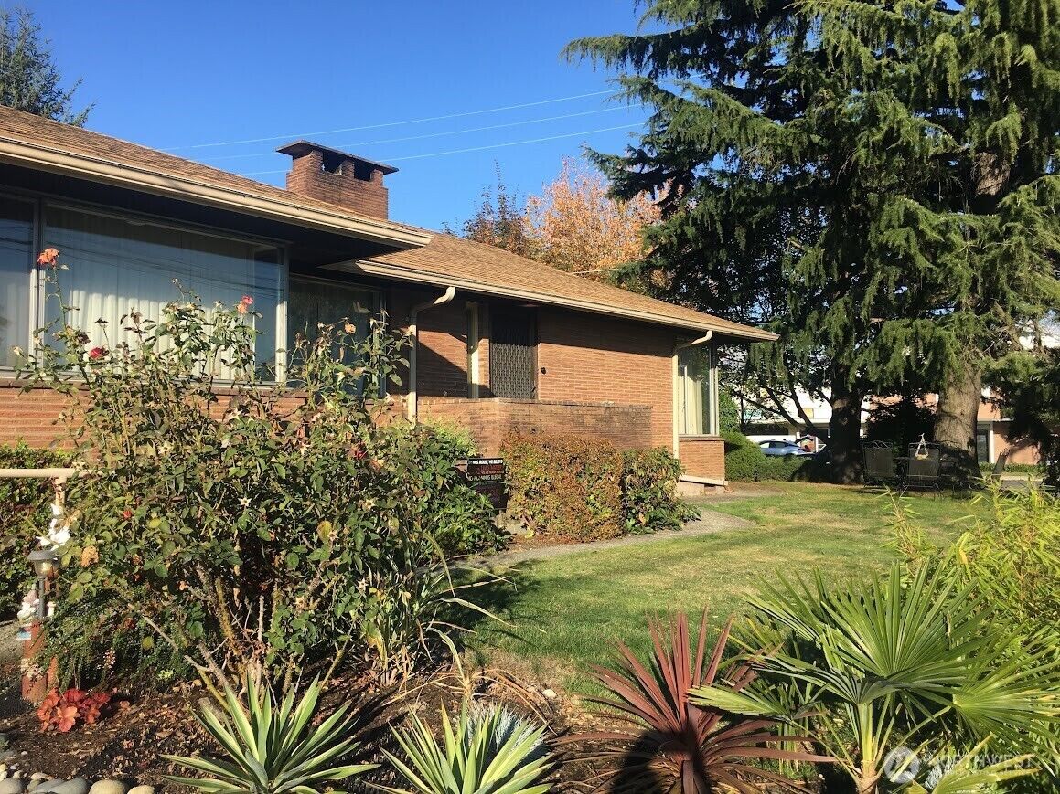 Property Photo:  7767  Beacon Avenue S  WA 98118 