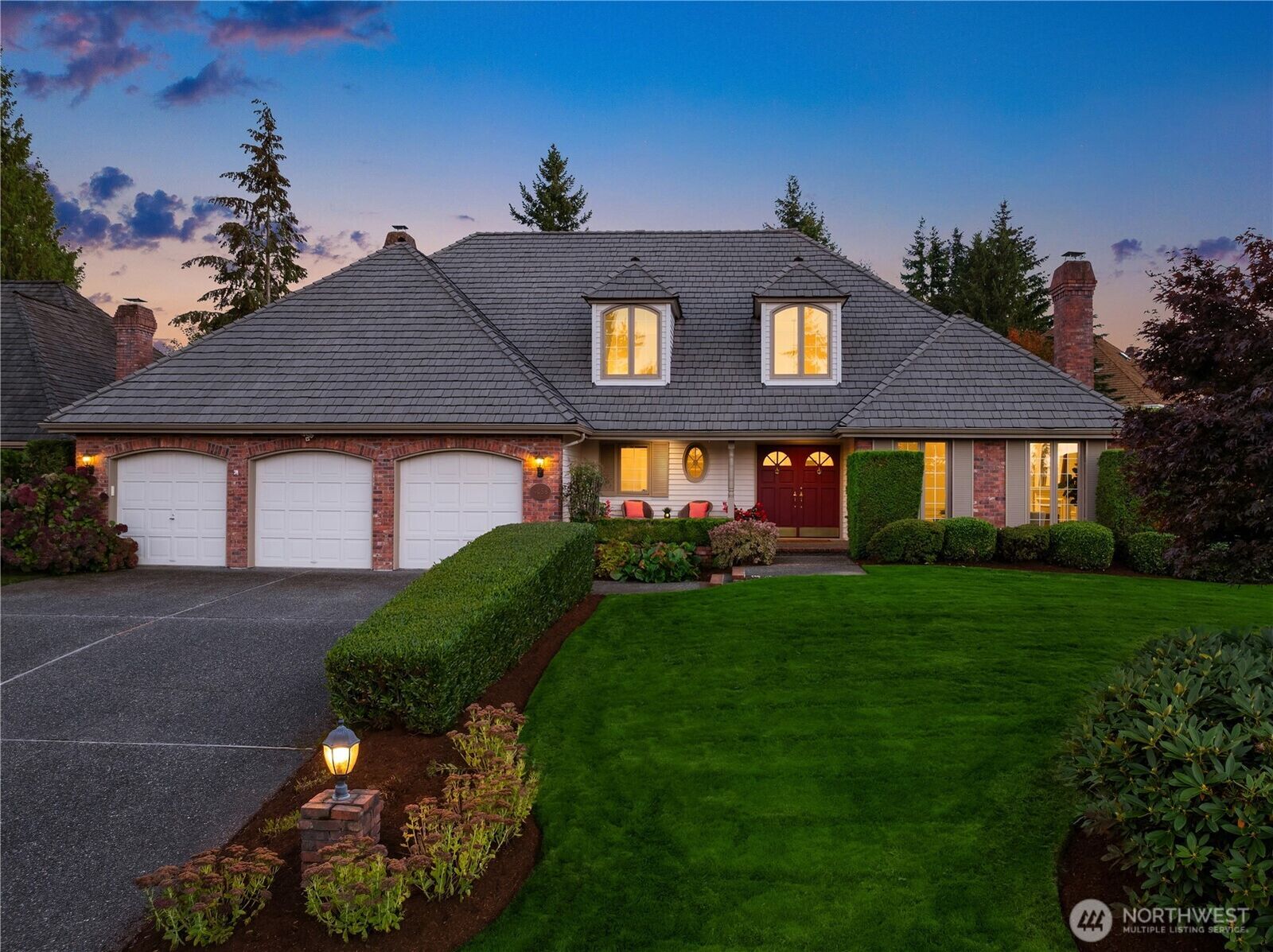 Property Photo:  4658  225th Avenue SE  WA 98075 