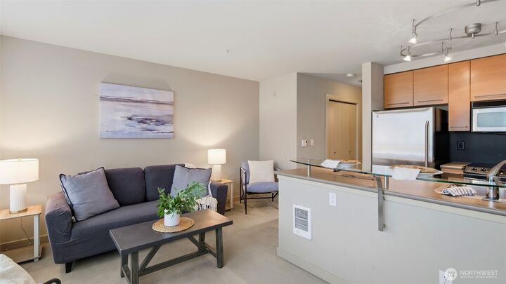 Property Photo: 1420 E Pine Street E606 WA 98122
