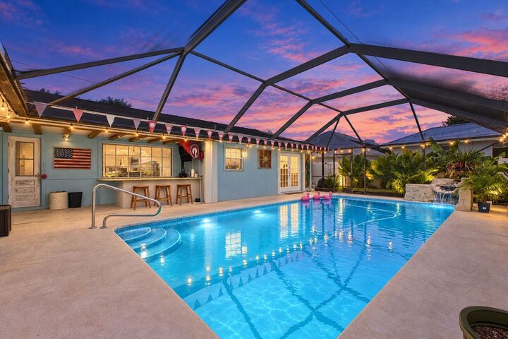 Property Photo:  180 NE Surfside Avenue  FL 34983 