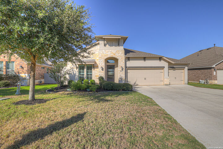 Property Photo: 1181 Hammock Gln TX 78132