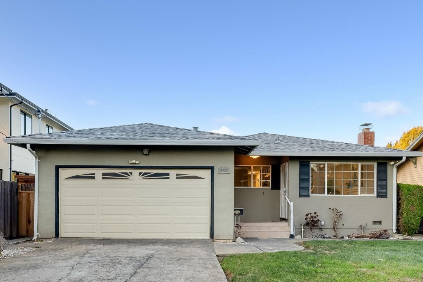 Property Photo:  963 Beech Street  CA 94303 