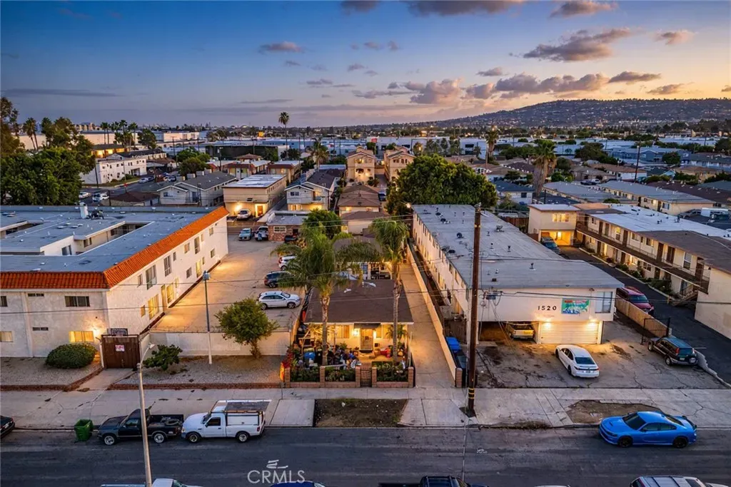 Property Photo:  1516 W 226th  CA 90501 