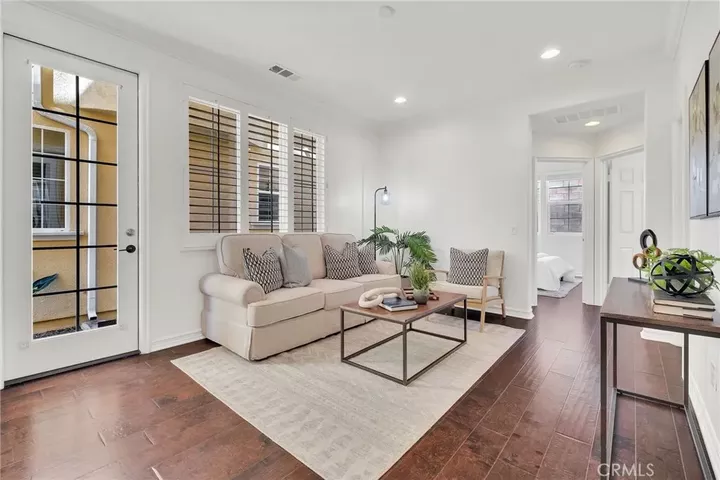 Property Photo: 2881 Maricopa CA 90503