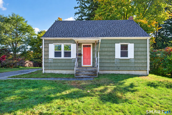 Property Photo:  20 Dailey Circle  CT 06066 