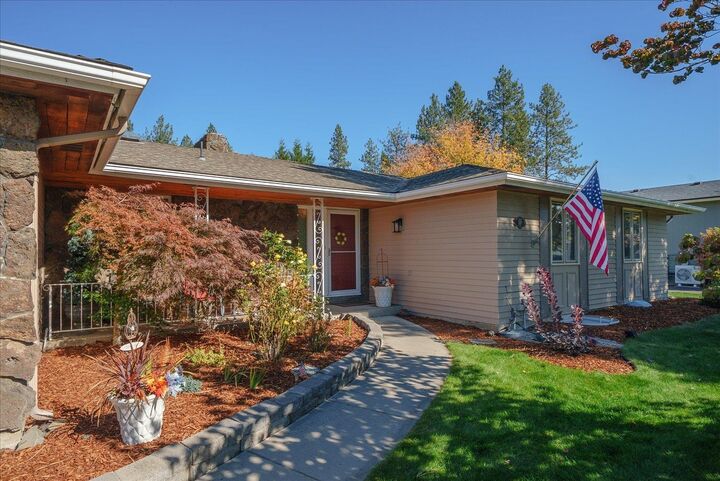 Property Photo: 328 W Brierwood Ave WA 99218