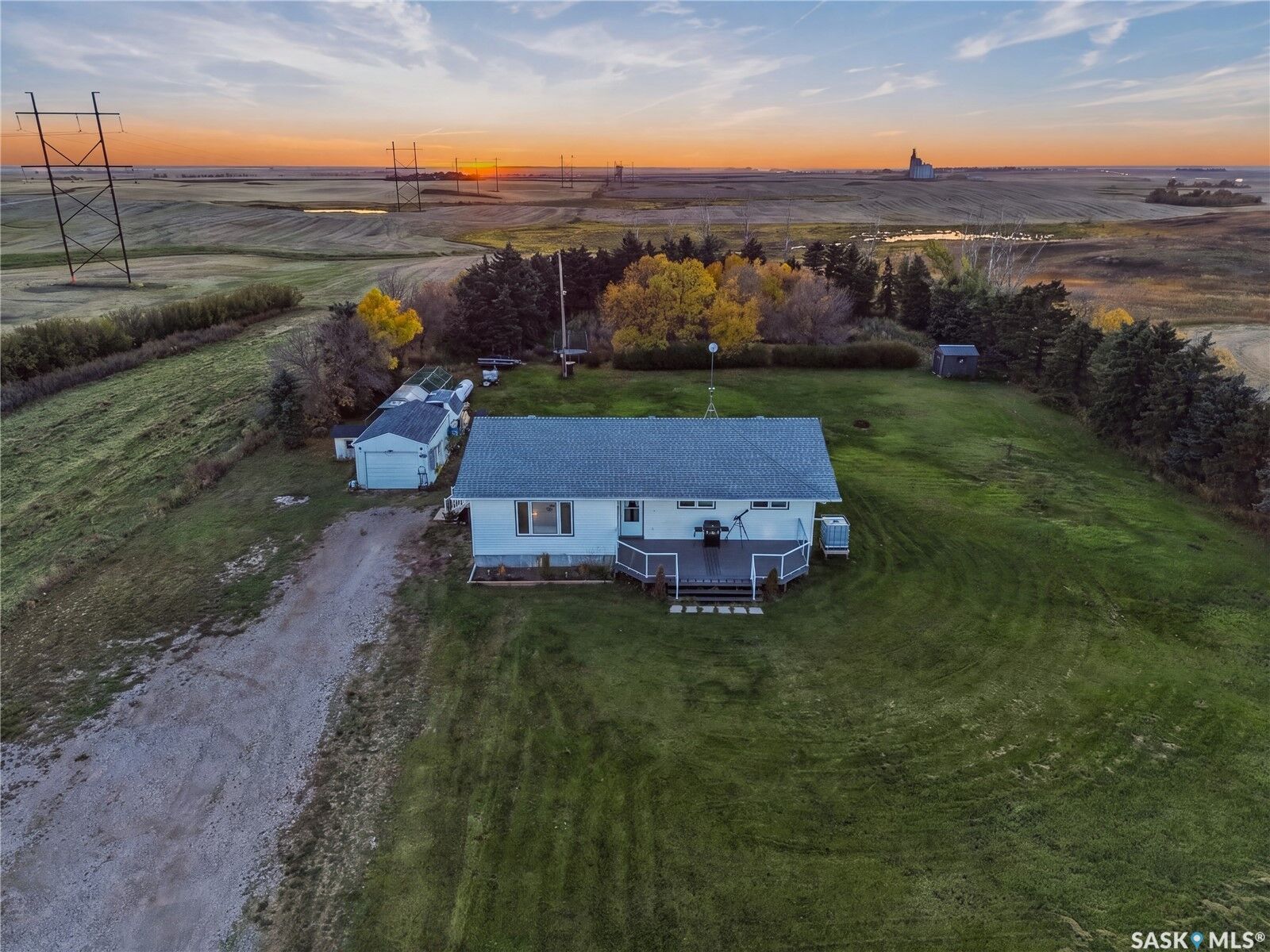 Property Photo:  NE-31-34-27-W2 Rural Address  SK S0K 0Z0 