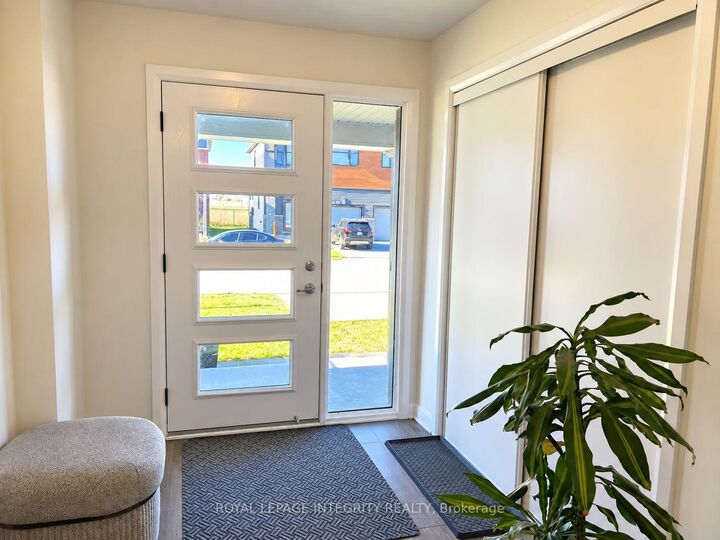 Property Photo:  323 Gisborne Place  ON K2W 0L2 