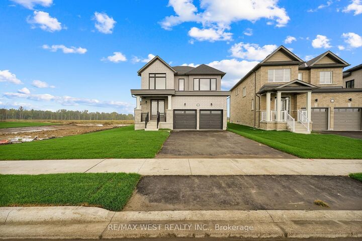 Property Photo:  160 Union Boulevard  ON L0M 1S0 