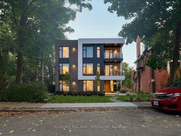 Property Photo:  323 Daly Avenue  ON K1N 6G6 