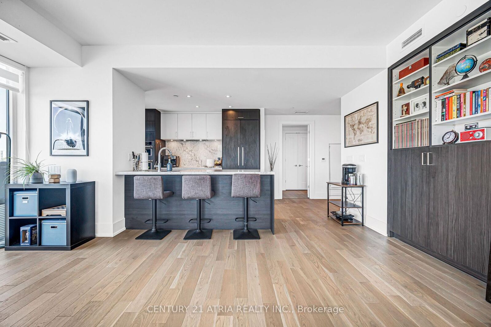 Photo de la propriété:  25 Adra Grado Way 1219  ON M2J 0H6 