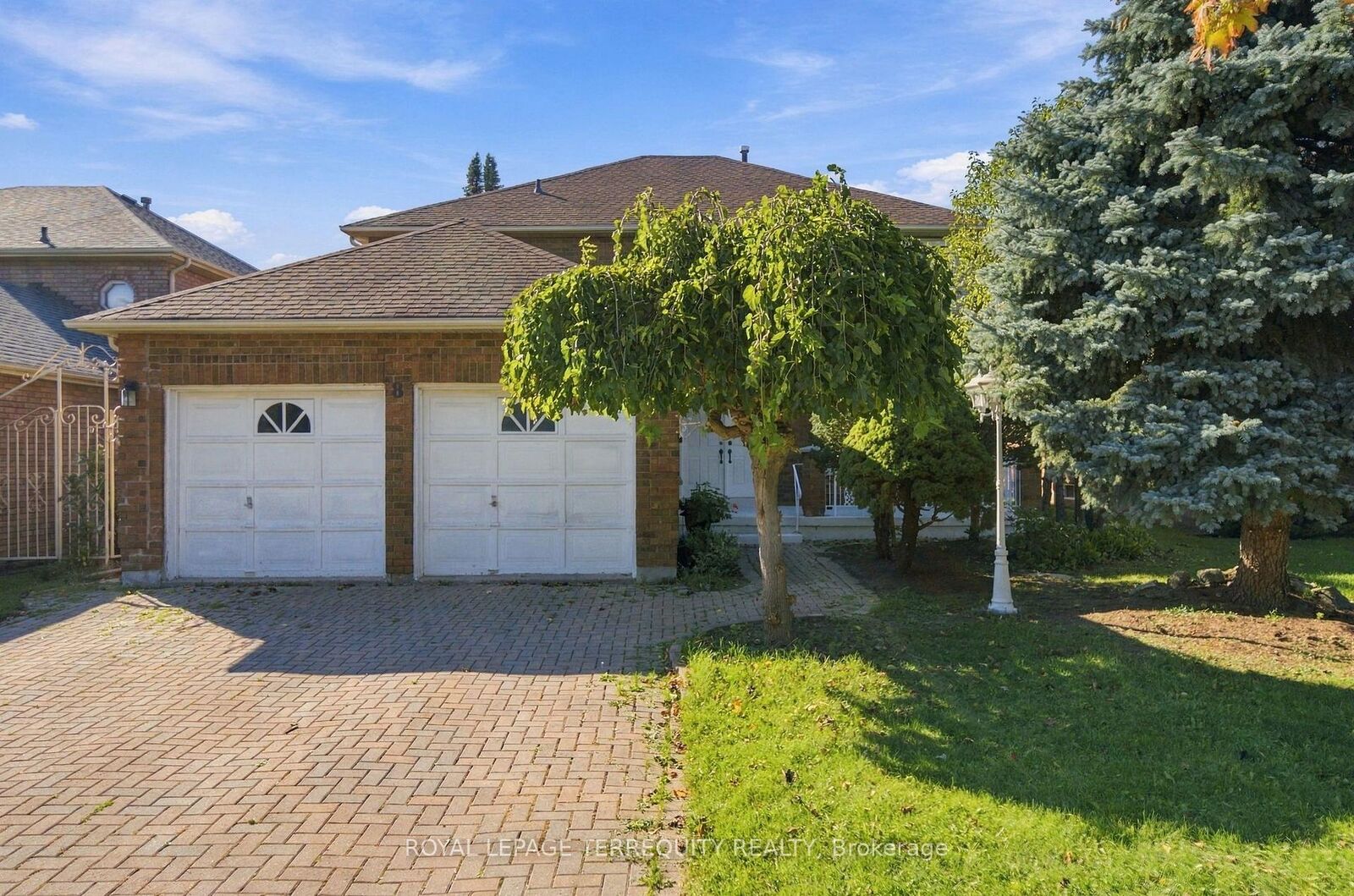 Property Photo: 8 Mallory Avenue ON L3R 6P7