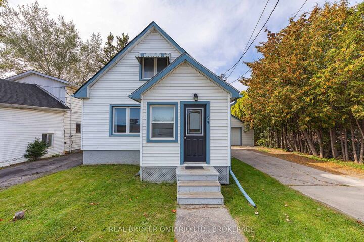 Property Photo:  657 Collins Bay Road  ON K7M 5G7 