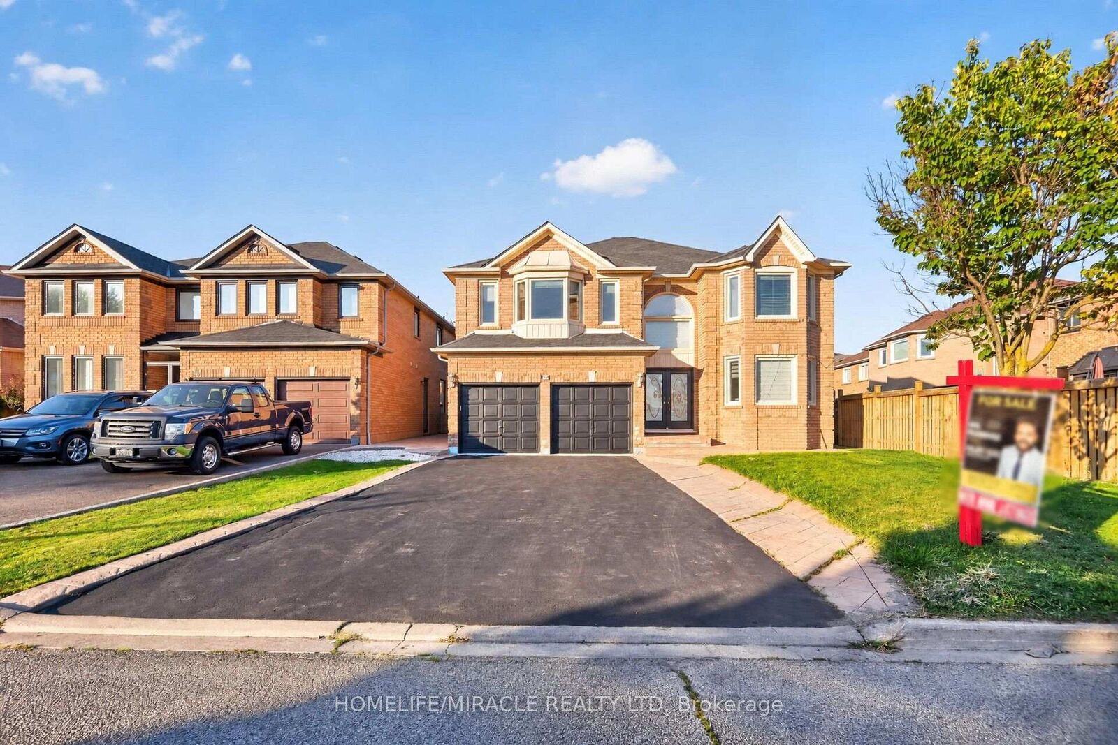 Property Photo:  32 Gold Tree Street  ON L6R 1T9 